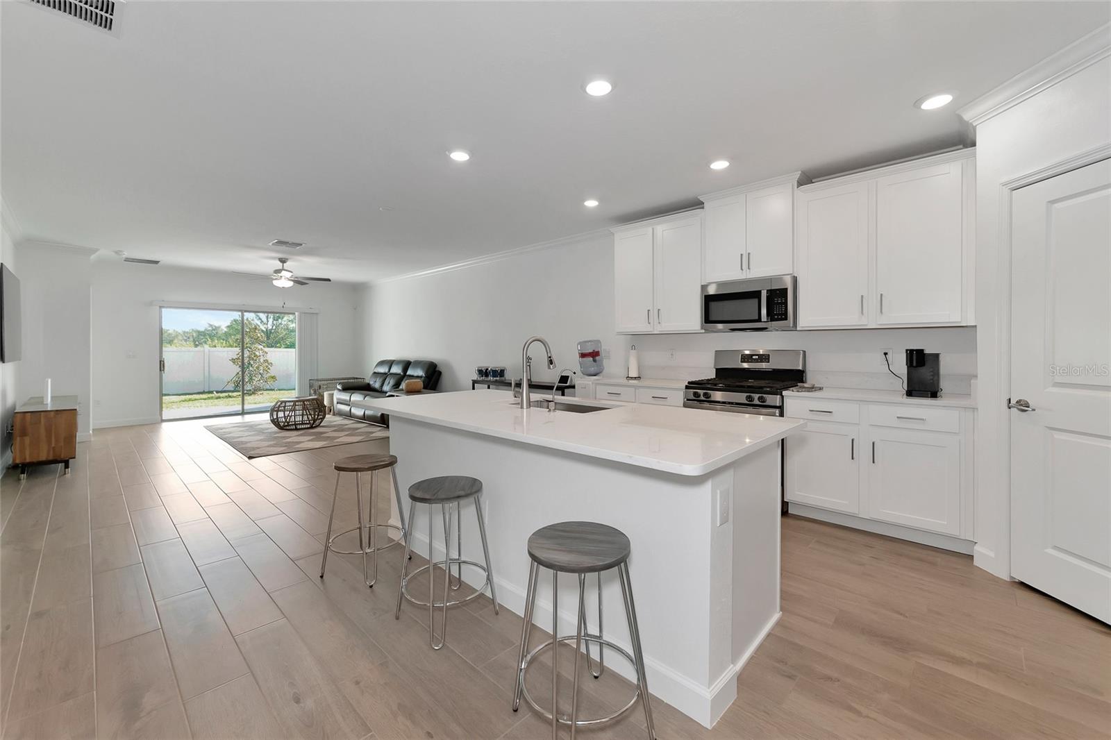 17322 HOLLY WELL AVE, WIMAUMA, FL — photo 8