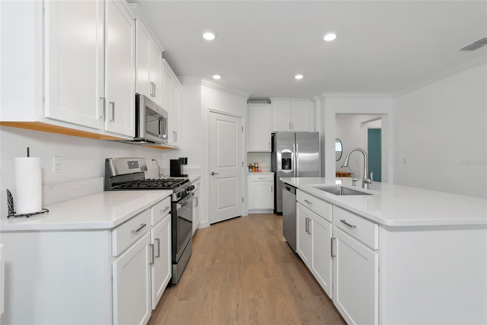 17322 HOLLY WELL AVE, WIMAUMA, FL — photo 11