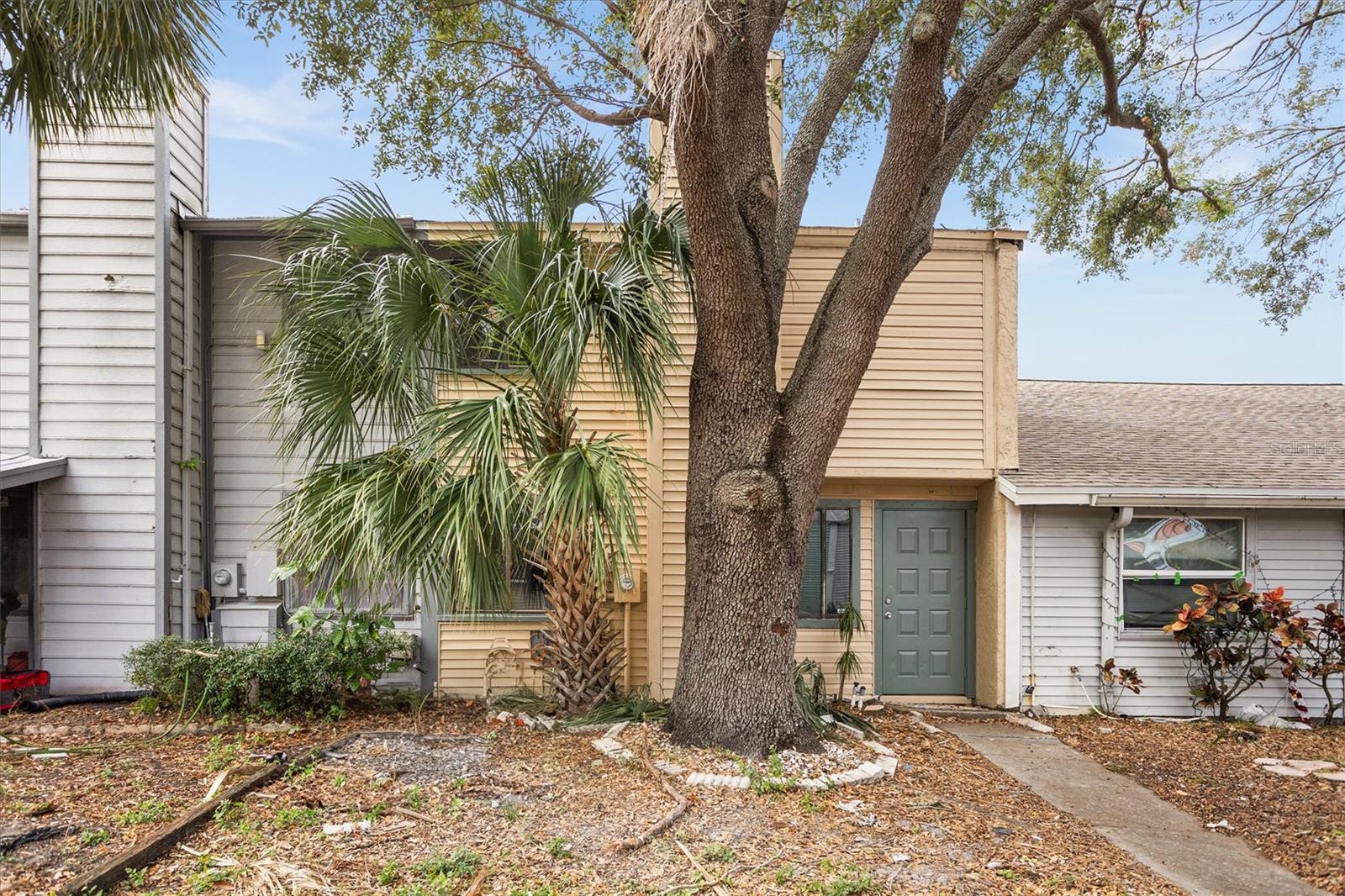 4712 STONEPOINTE PL, TAMPA, FL