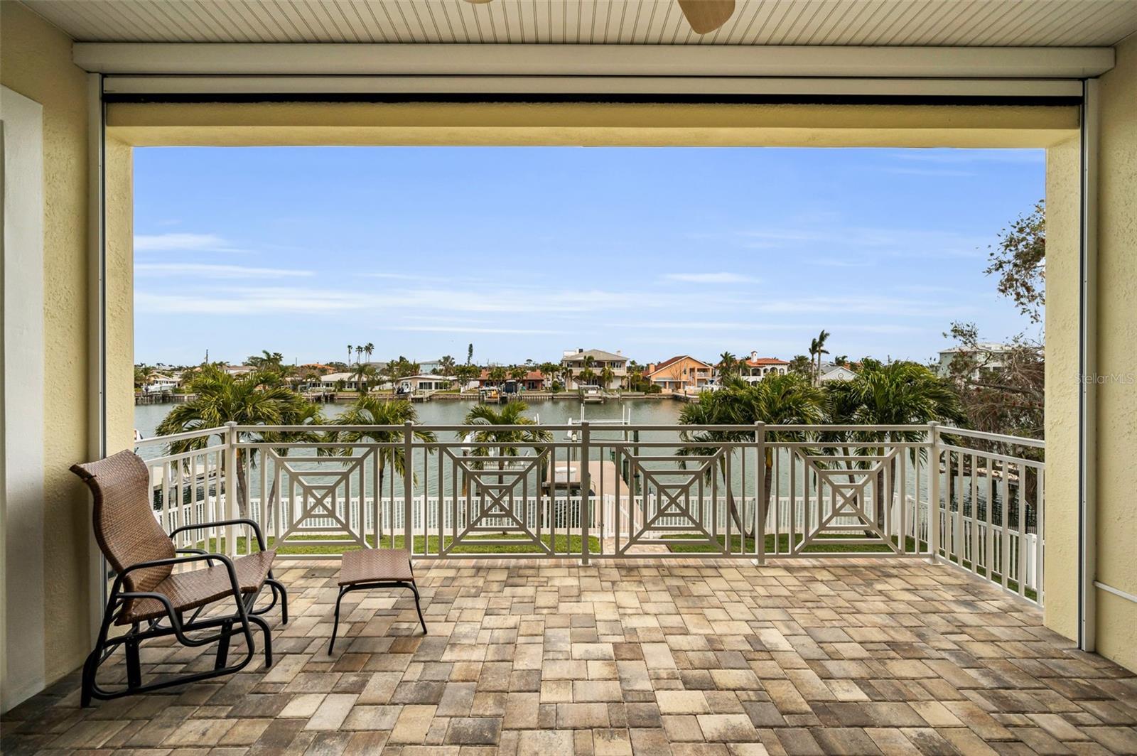 11325 5TH ST E, TREASURE ISLAND, FL — photo 12