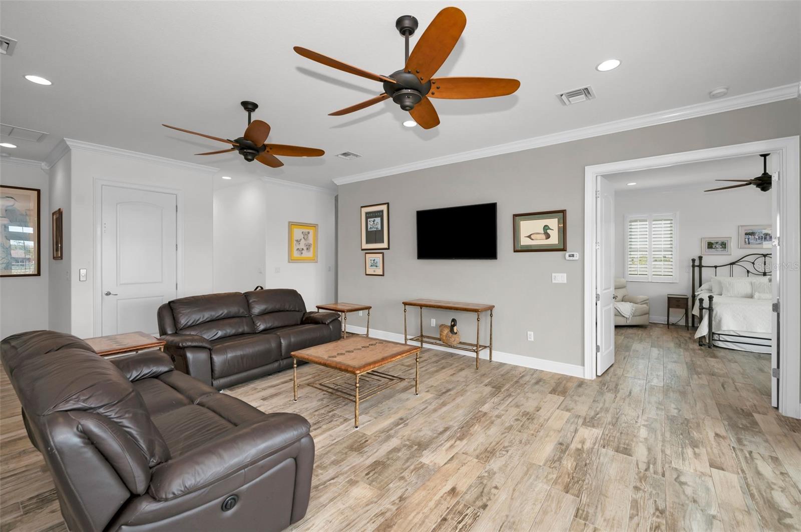 11325 5TH ST E, TREASURE ISLAND, FL — photo 18