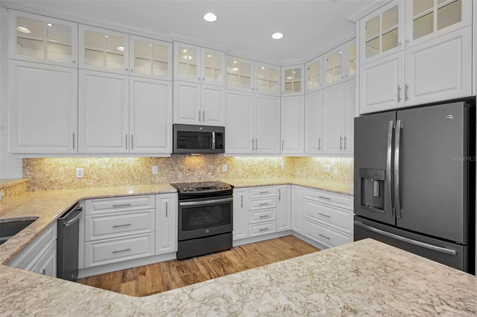 11325 5TH ST E, TREASURE ISLAND, FL — photo 20