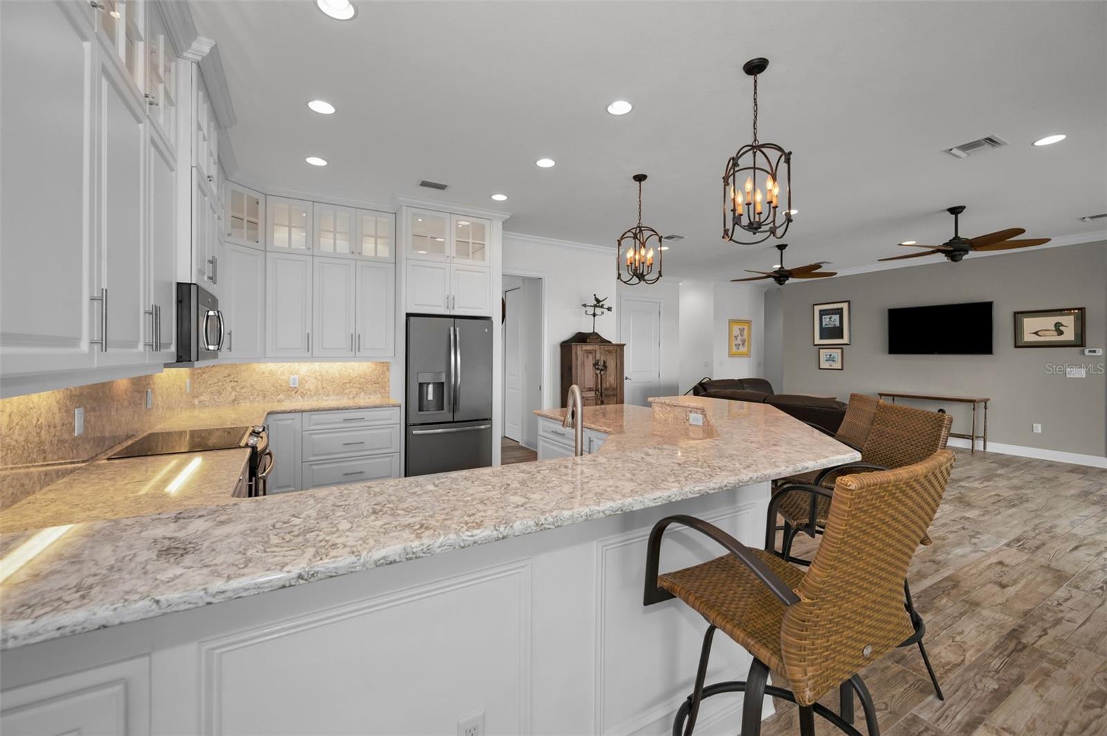 11325 5TH ST E, TREASURE ISLAND, FL — photo 24