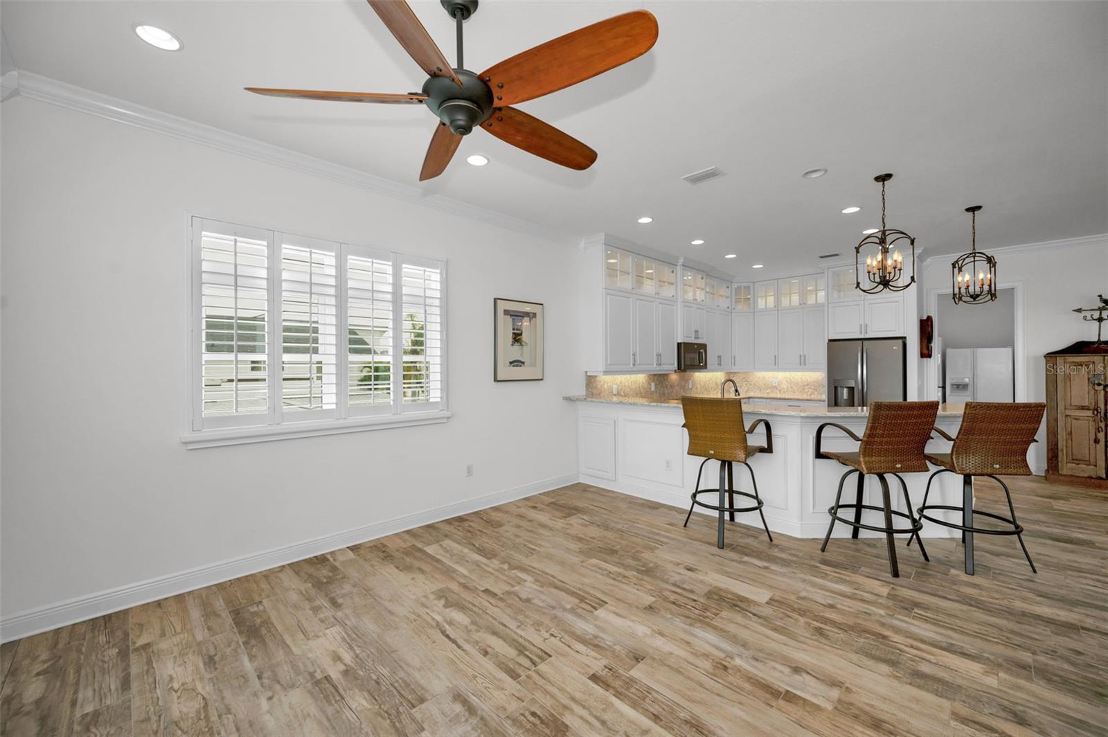 11325 5TH ST E, TREASURE ISLAND, FL — photo 27