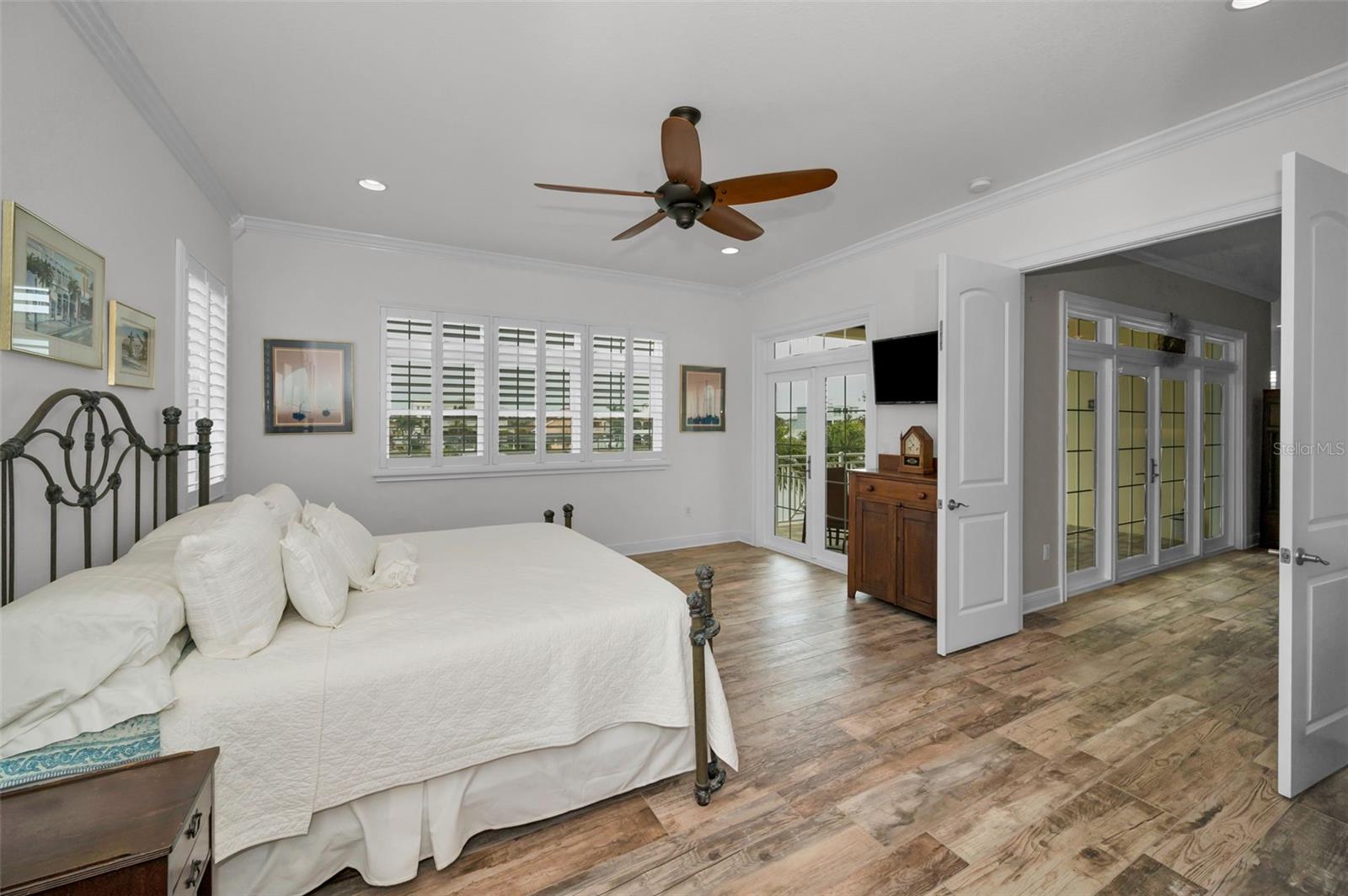 11325 5TH ST E, TREASURE ISLAND, FL — photo 29