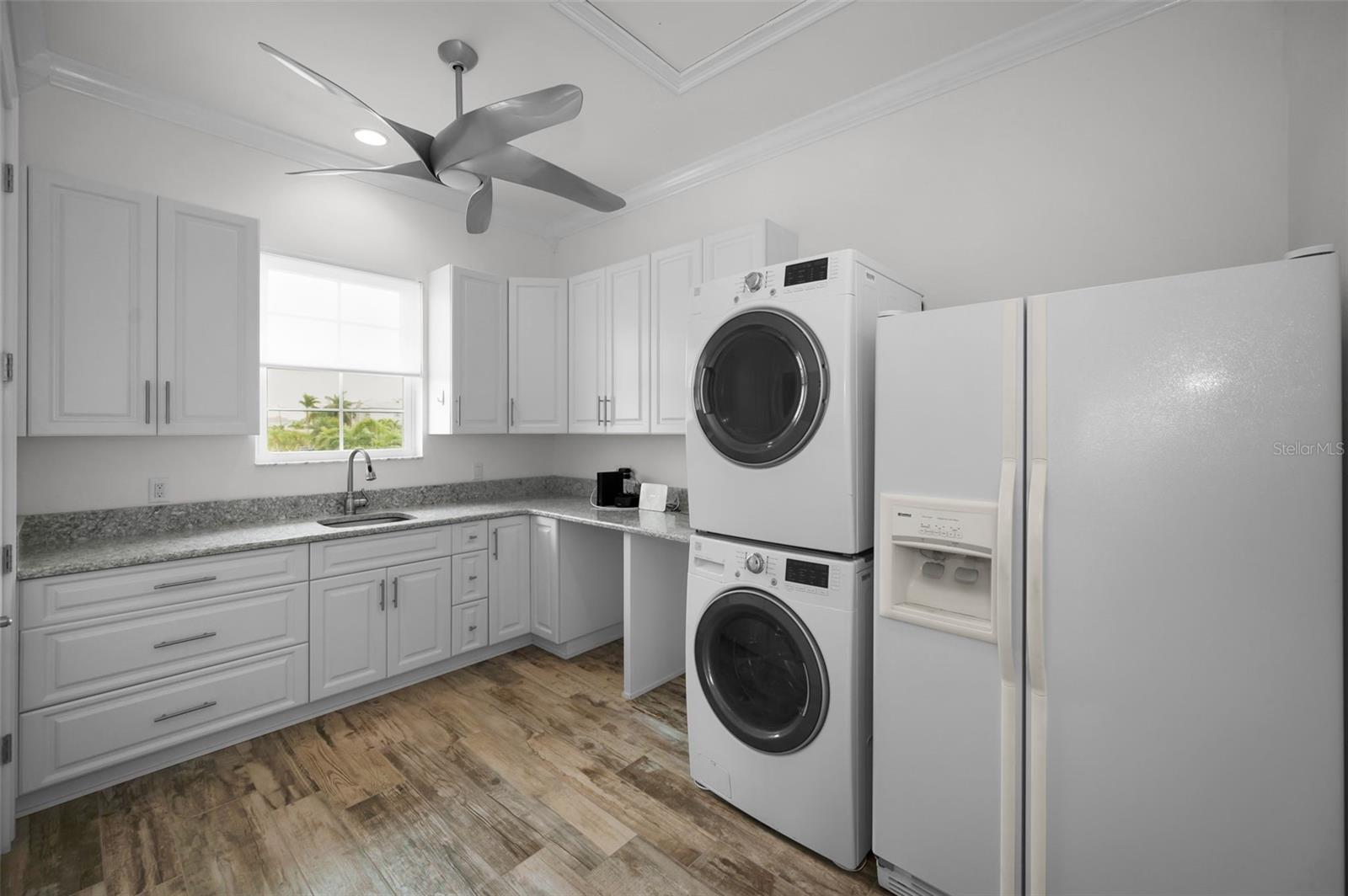 11325 5TH ST E, TREASURE ISLAND, FL — photo 45