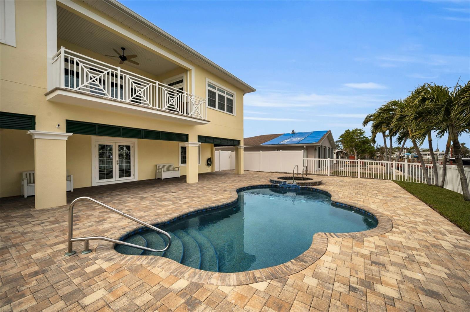 11325 5TH ST E, TREASURE ISLAND, FL — photo 59