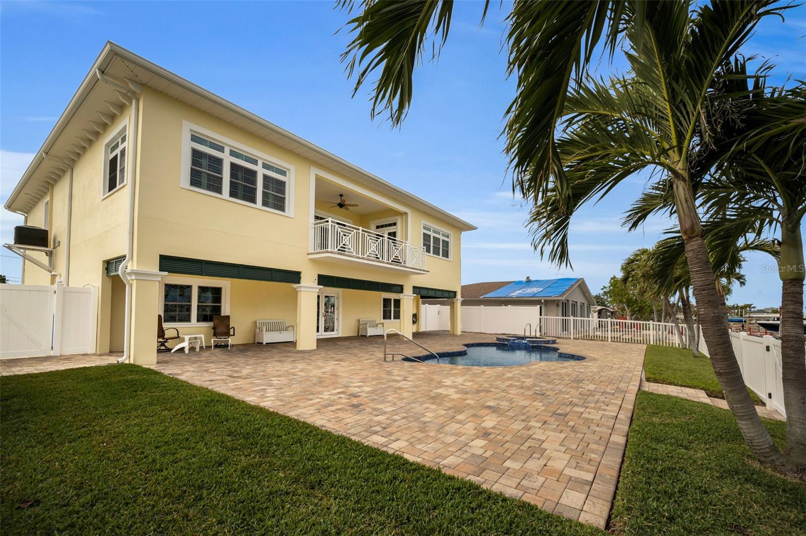11325 5TH ST E, TREASURE ISLAND, FL — photo 60