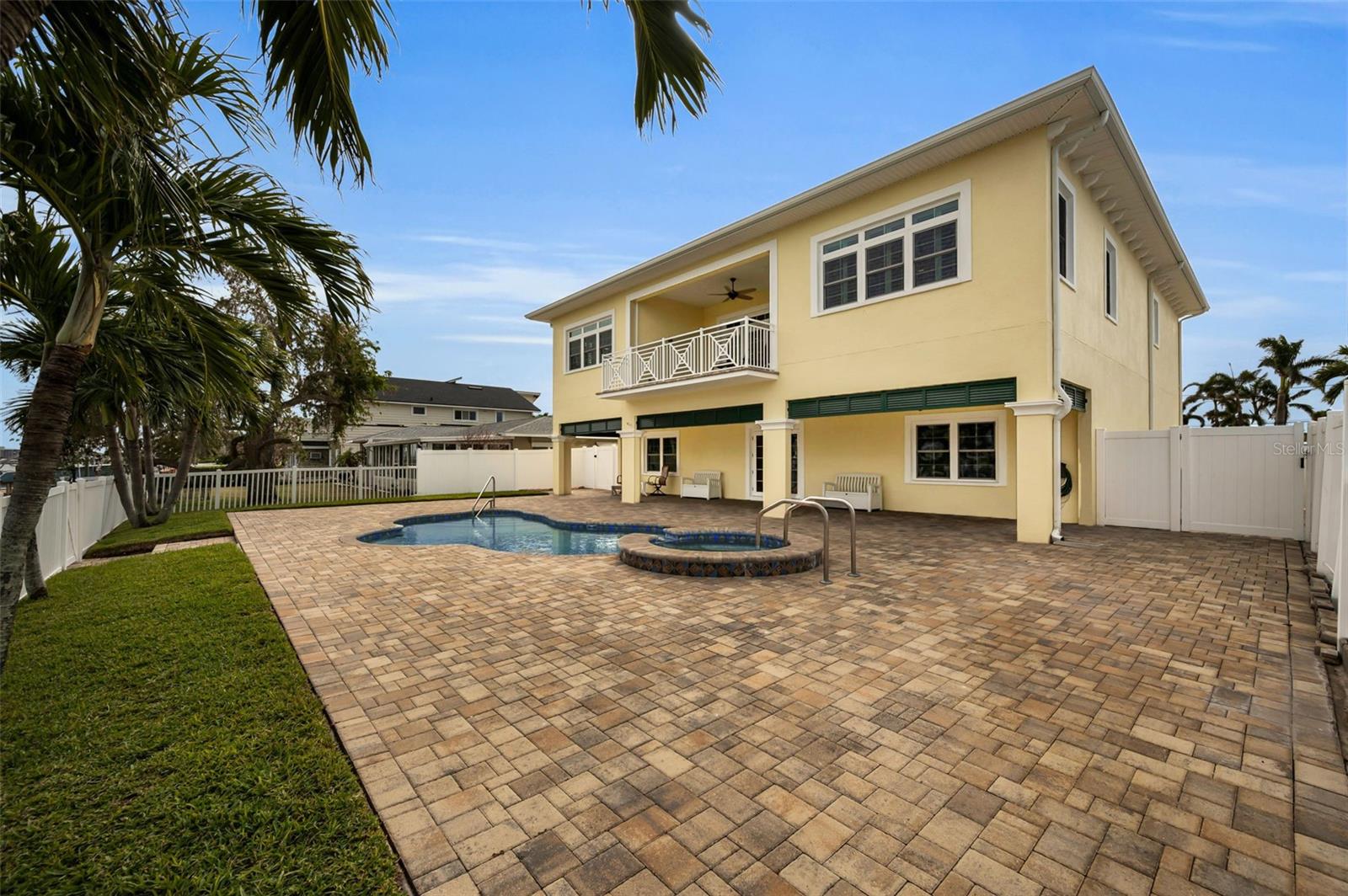 11325 5TH ST E, TREASURE ISLAND, FL — photo 61