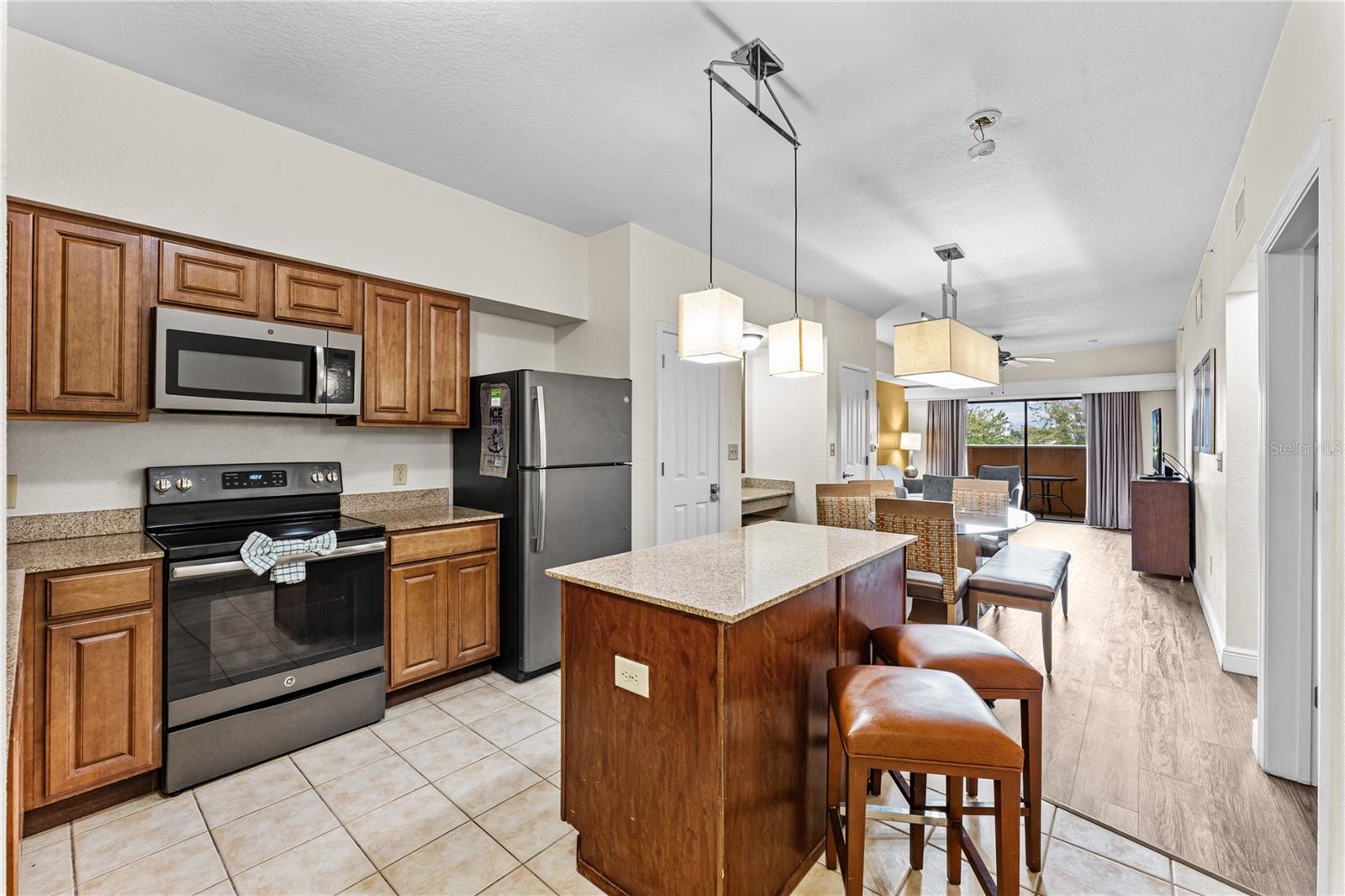 12544 FLORIDAYS RESORT DR, ORLANDO, FL — photo 16