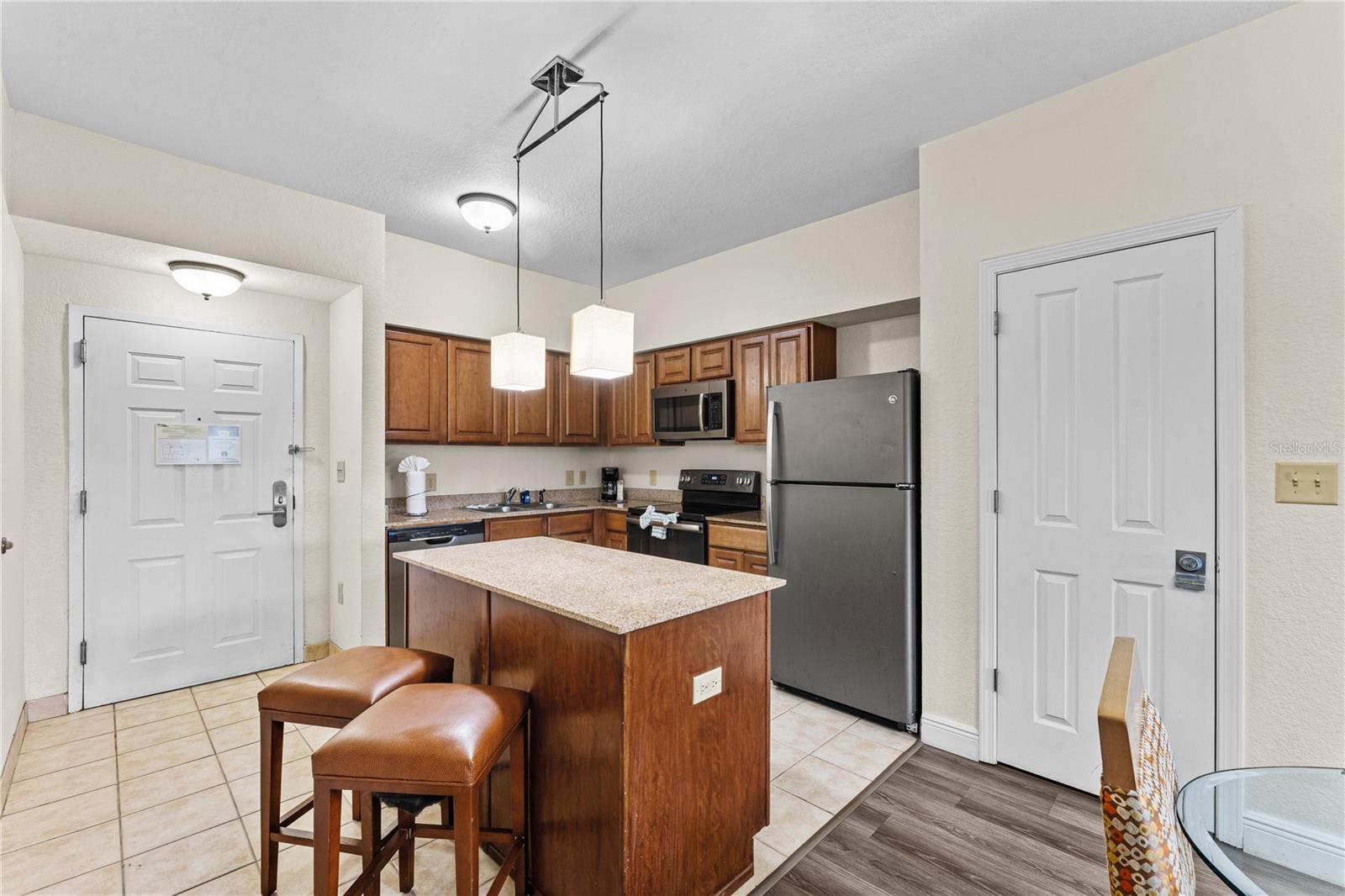 12544 FLORIDAYS RESORT DR, ORLANDO, FL — photo 18