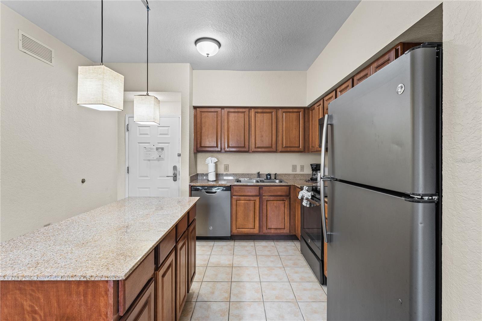 12544 FLORIDAYS RESORT DR, ORLANDO, FL — photo 21