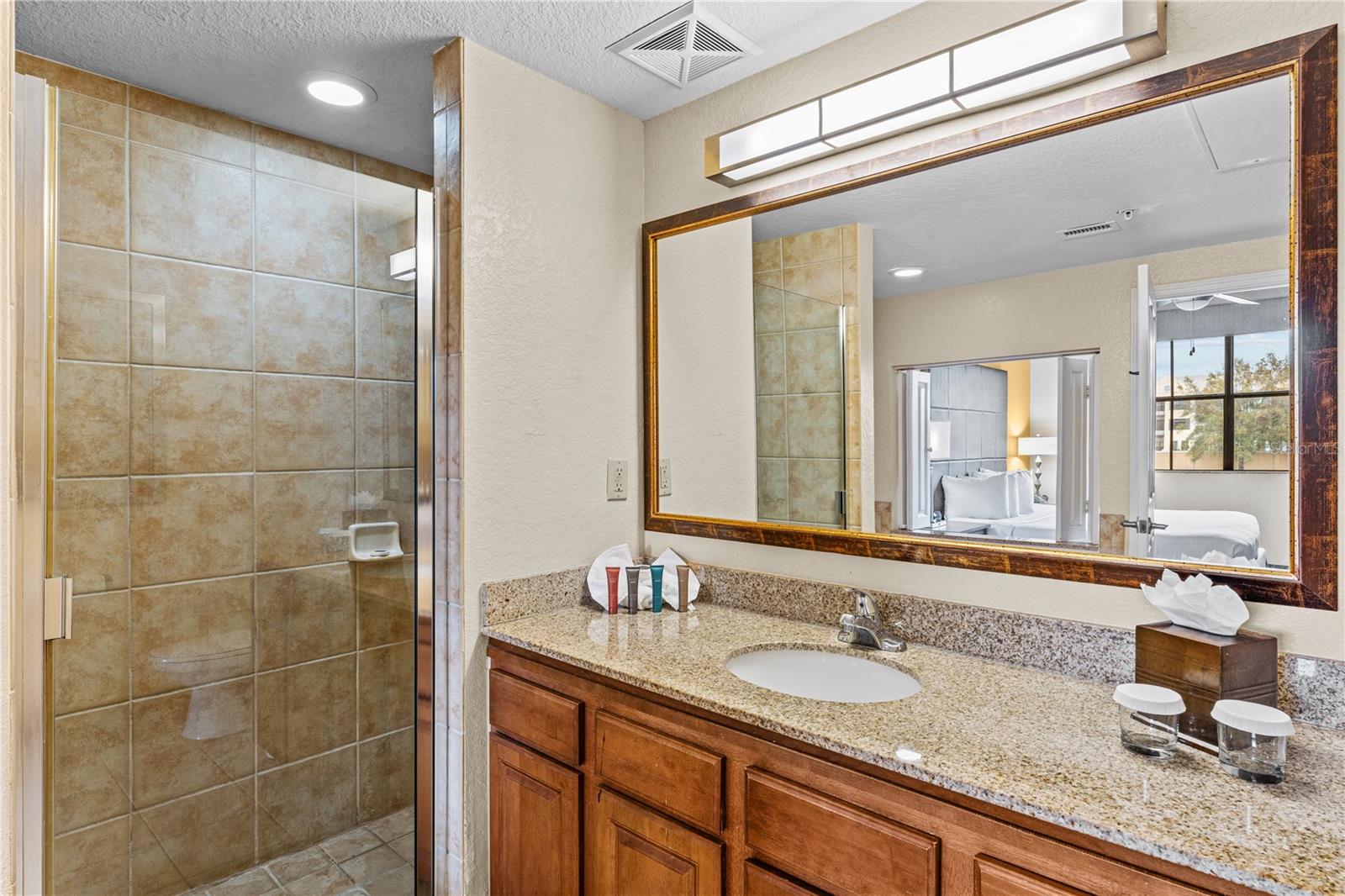 12544 FLORIDAYS RESORT DR, ORLANDO, FL — photo 43