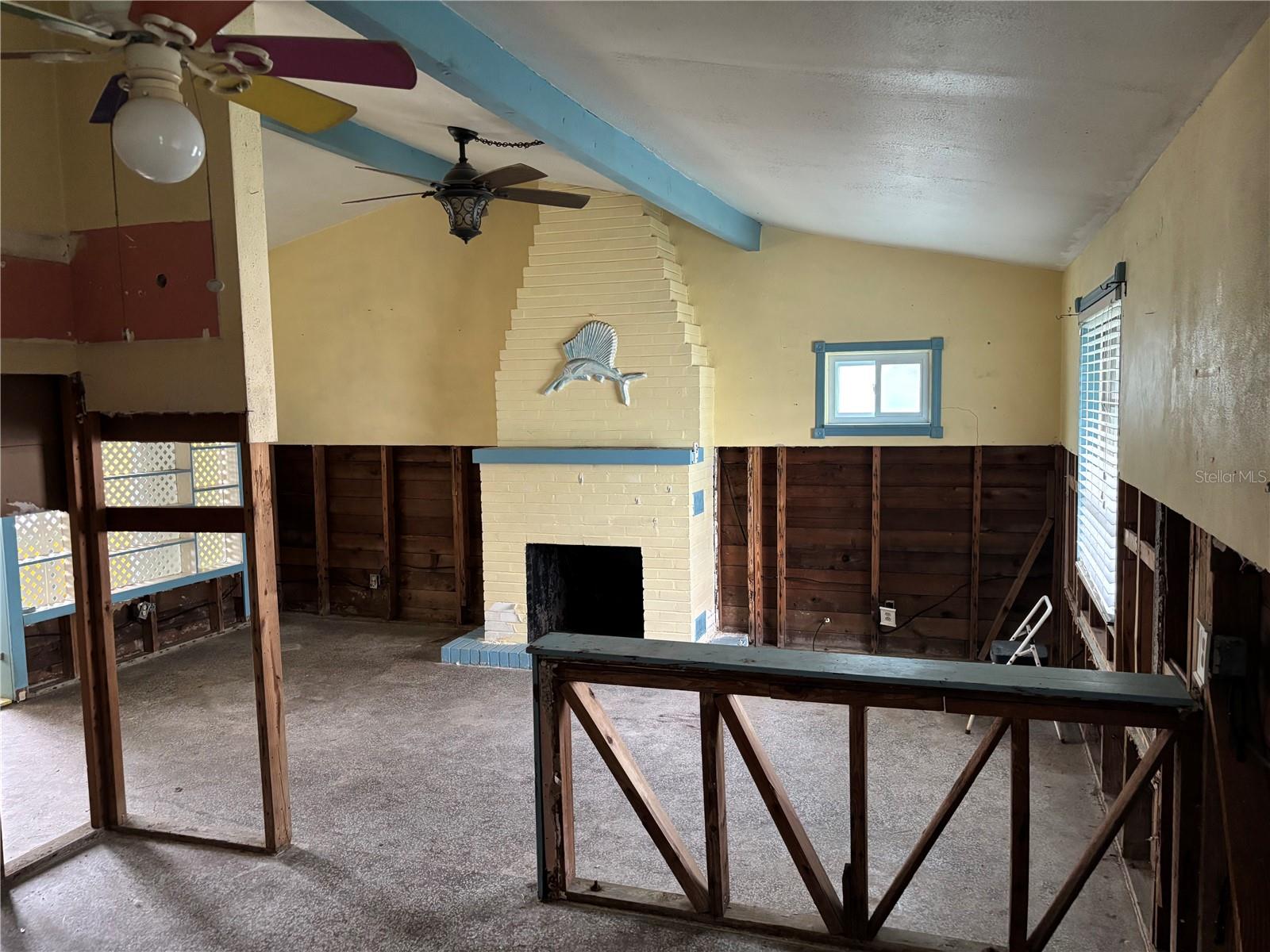 18006 4TH ST E, REDINGTON SHORES, FL — photo 25