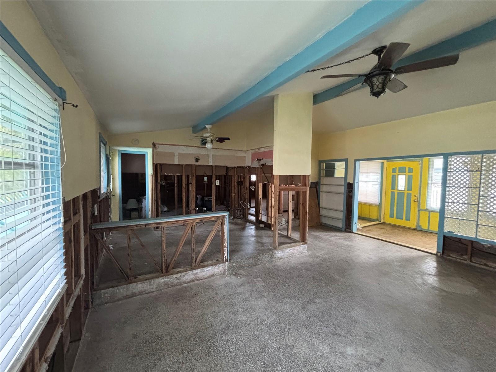 18006 4TH ST E, REDINGTON SHORES, FL — photo 24