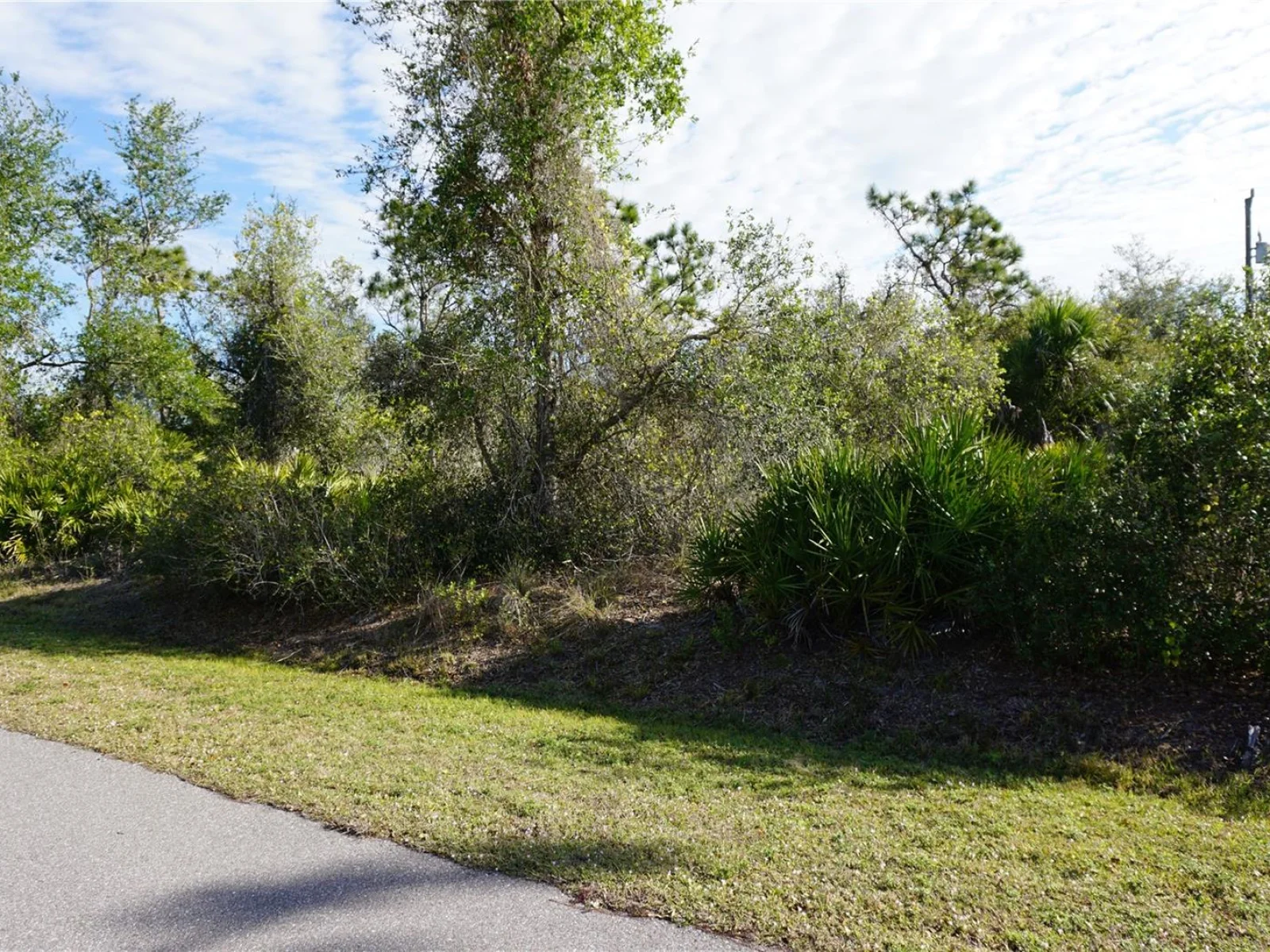 334 OMEN ST, PUNTA GORDA, FL — photo 1