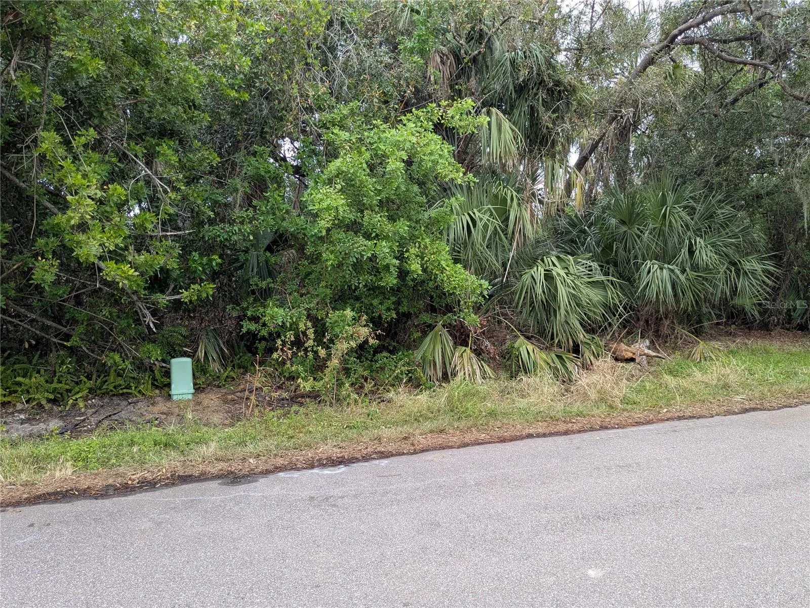 22438 BLANCHARD AVE, PORT CHARLOTTE, FL — photo 4