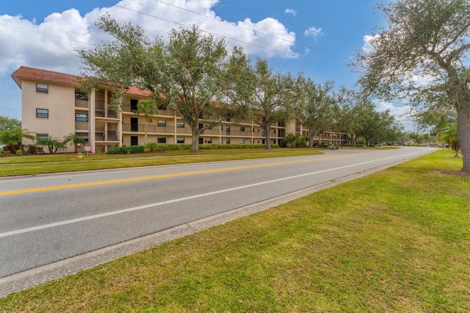 104 CAPRI ISLES BLVD #112, VENICE, FL — photo 2