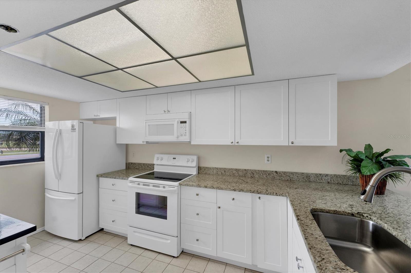 104 CAPRI ISLES BLVD #112, VENICE, FL — photo 10