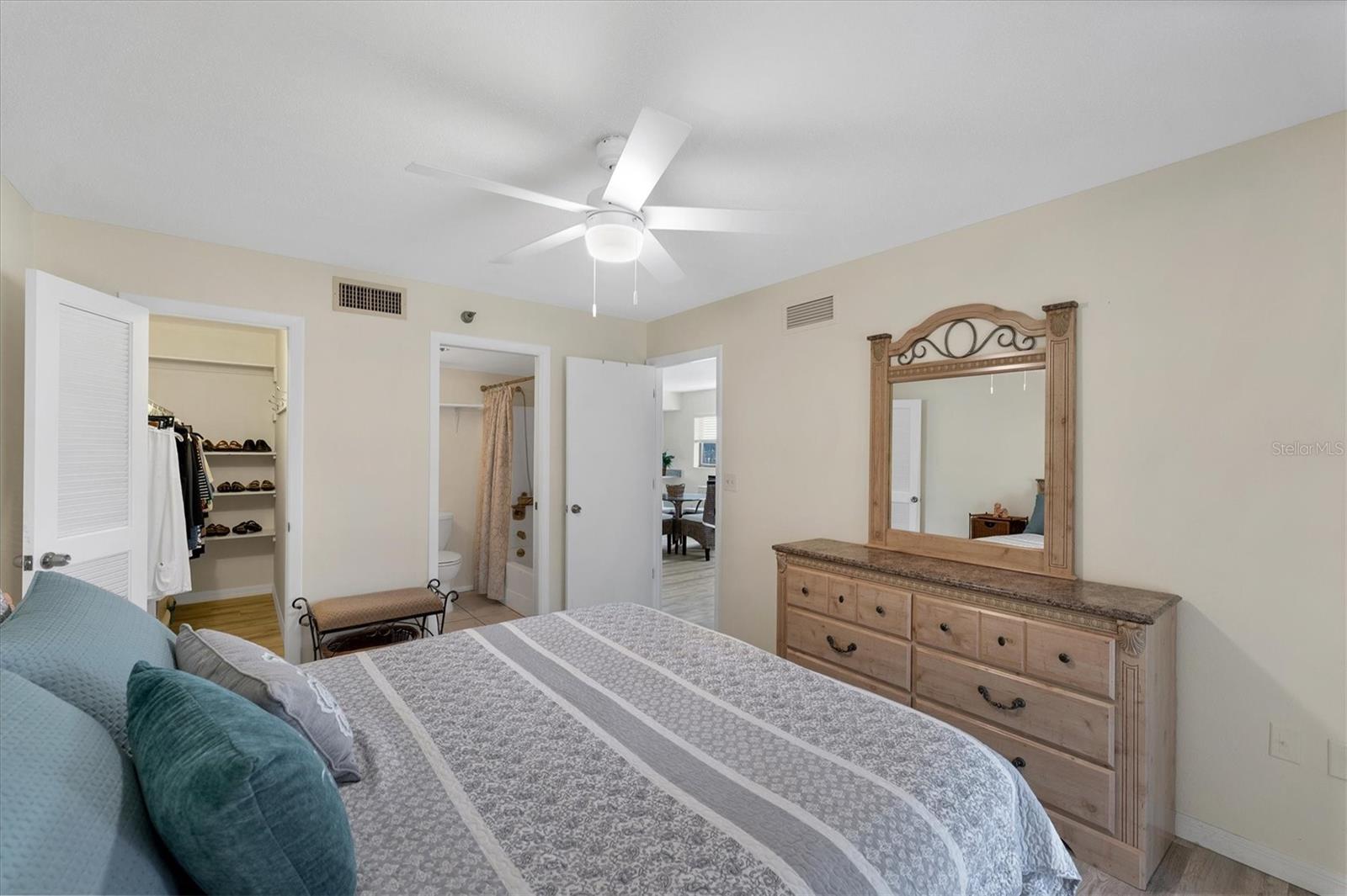 104 CAPRI ISLES BLVD #112, VENICE, FL — photo 16