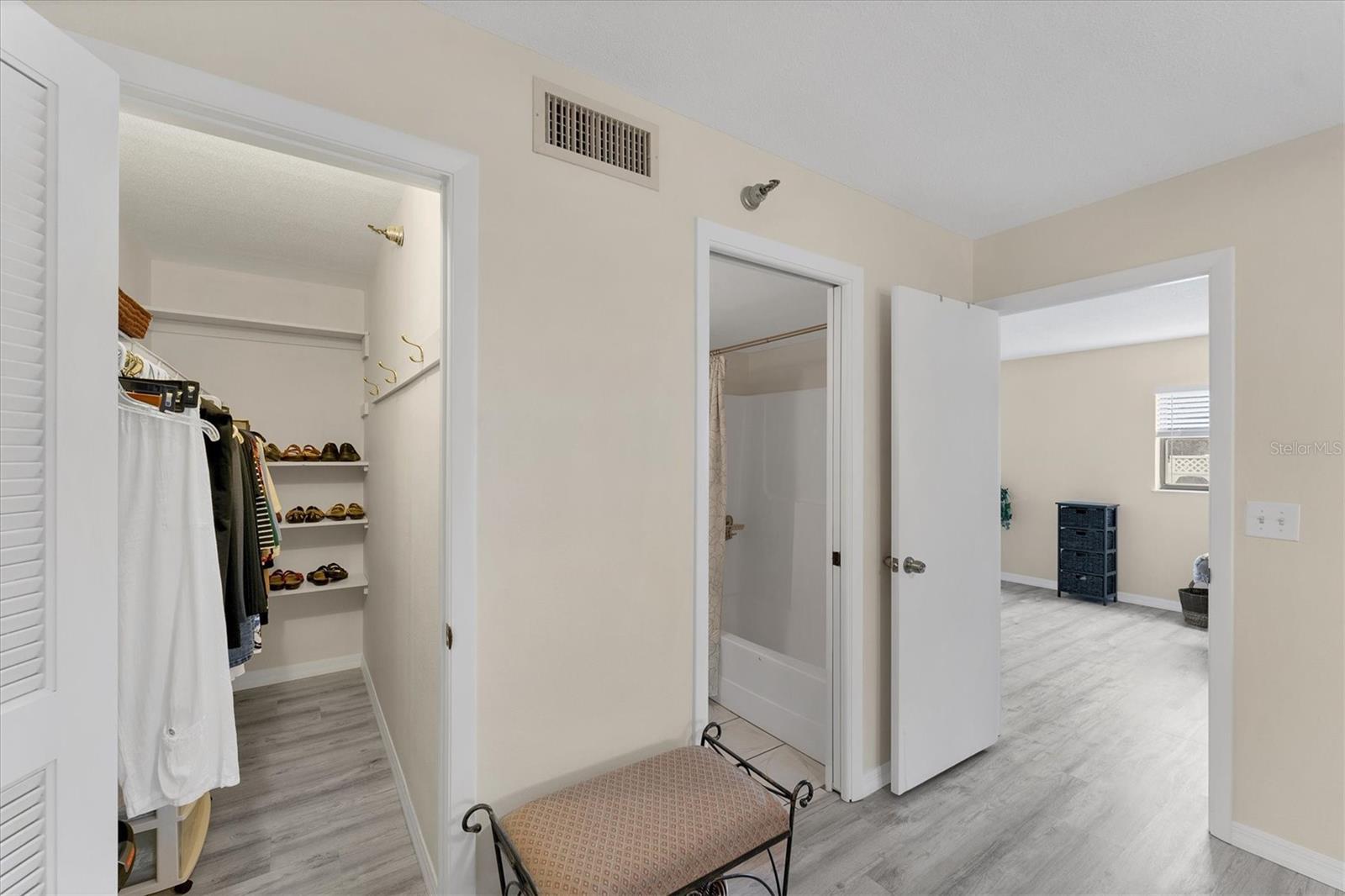 104 CAPRI ISLES BLVD #112, VENICE, FL — photo 17