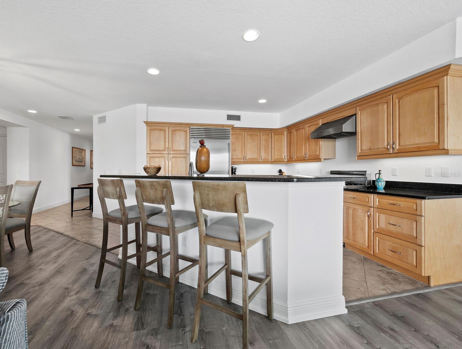 650 GOLDEN GATE PT #401, SARASOTA, FL — photo 14