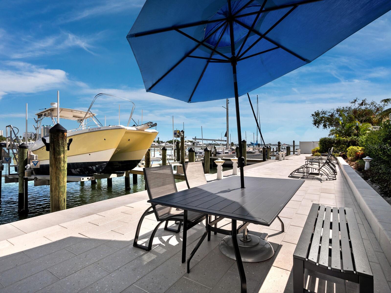 650 GOLDEN GATE PT #401, SARASOTA, FL — photo 32