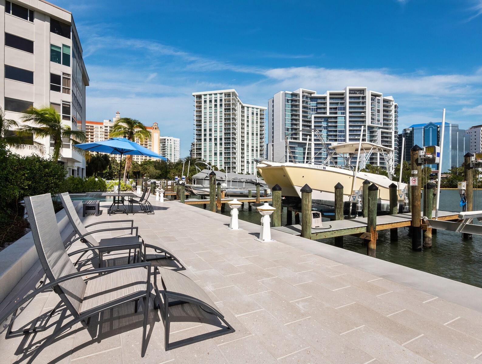 650 GOLDEN GATE PT #401, SARASOTA, FL — photo 33