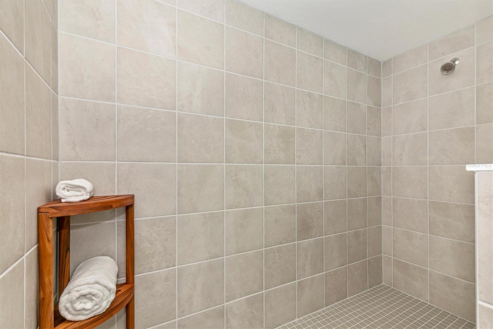 12685 RADIANCE CT #102, VENICE, FL — photo 24