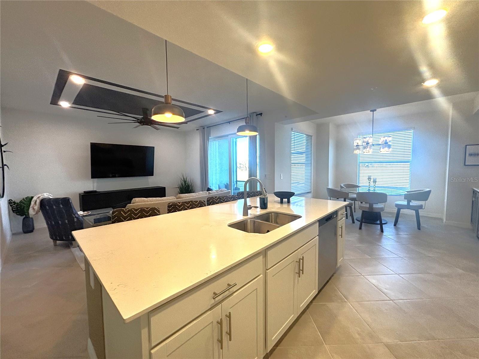 17505 OPAL SAND DR #105, VENICE, FL — photo 2