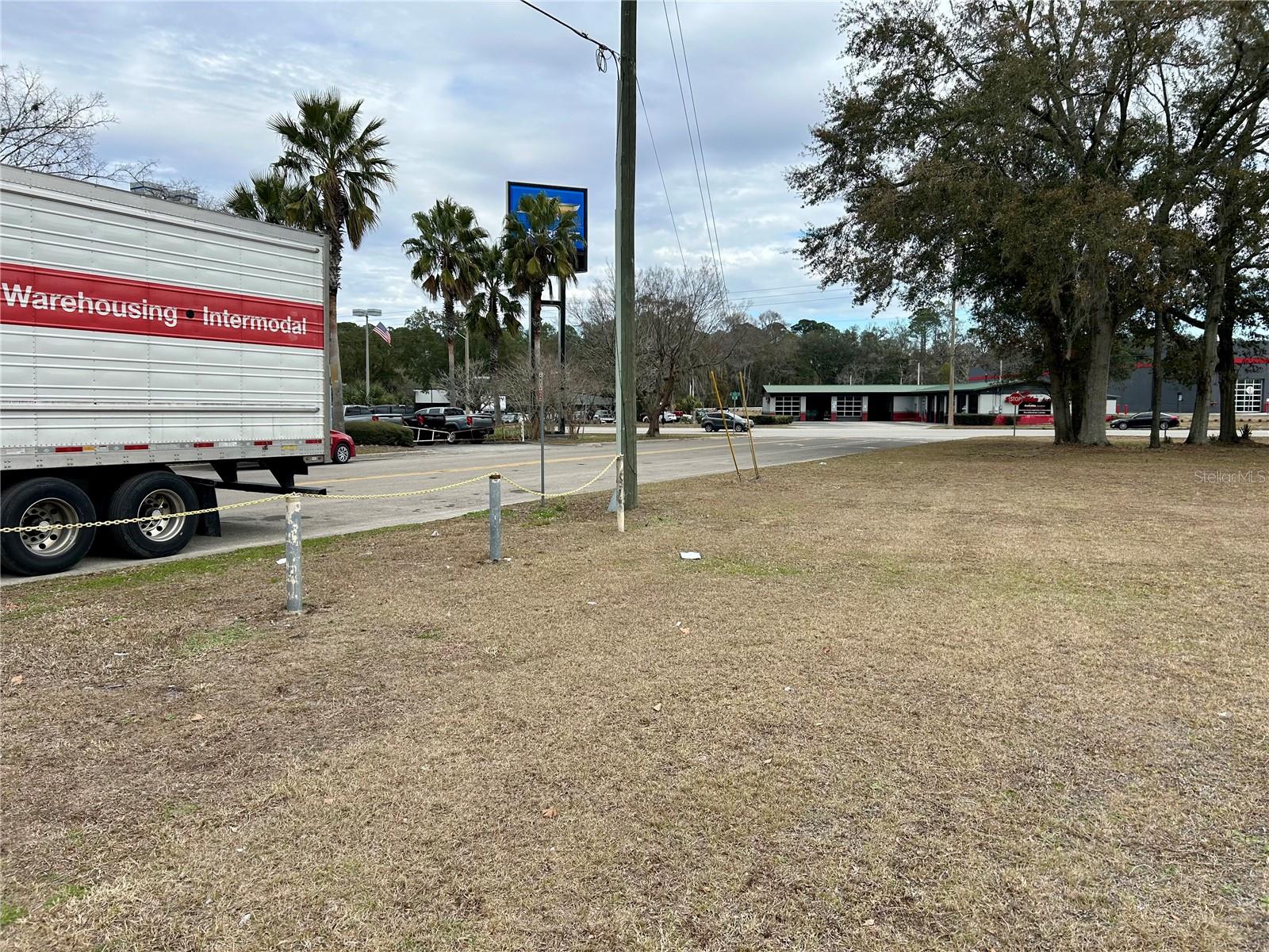 2550 N MAIN ST, GAINESVILLE, FL — photo 14