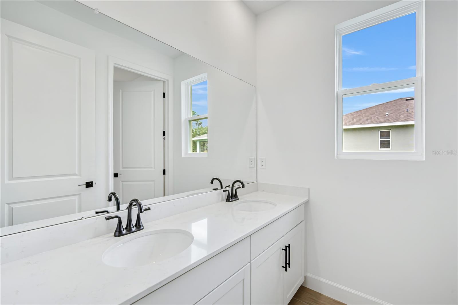 9157 PLAYERS DR, WEEKI WACHEE, FL — photo 8
