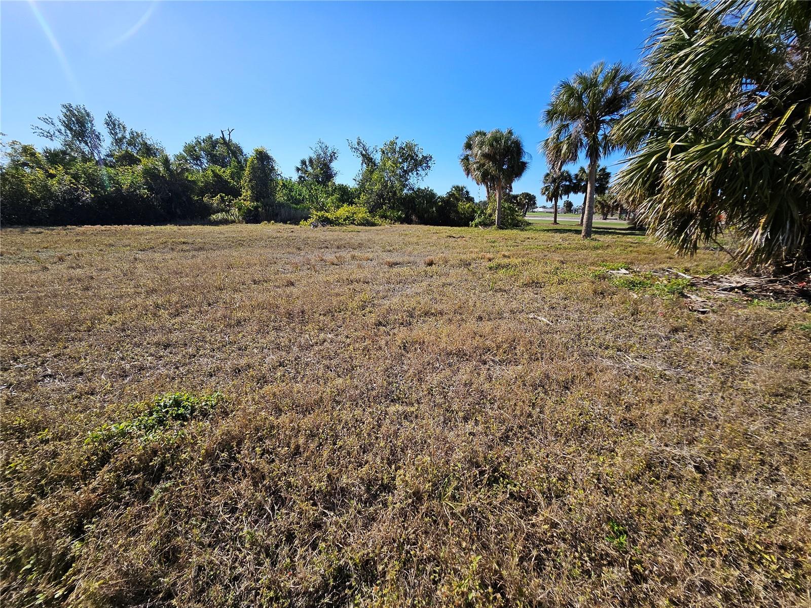 20 CLUBHOUSE CT, ROTONDA WEST, FL — photo 33
