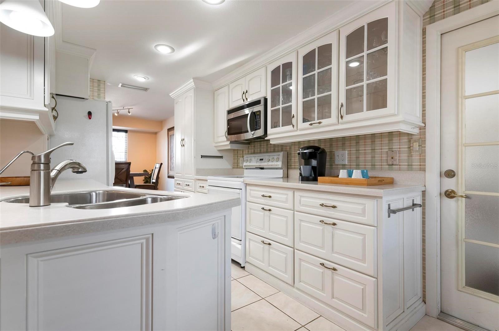 5207 BIMINI DR, BRADENTON, FL — photo 11