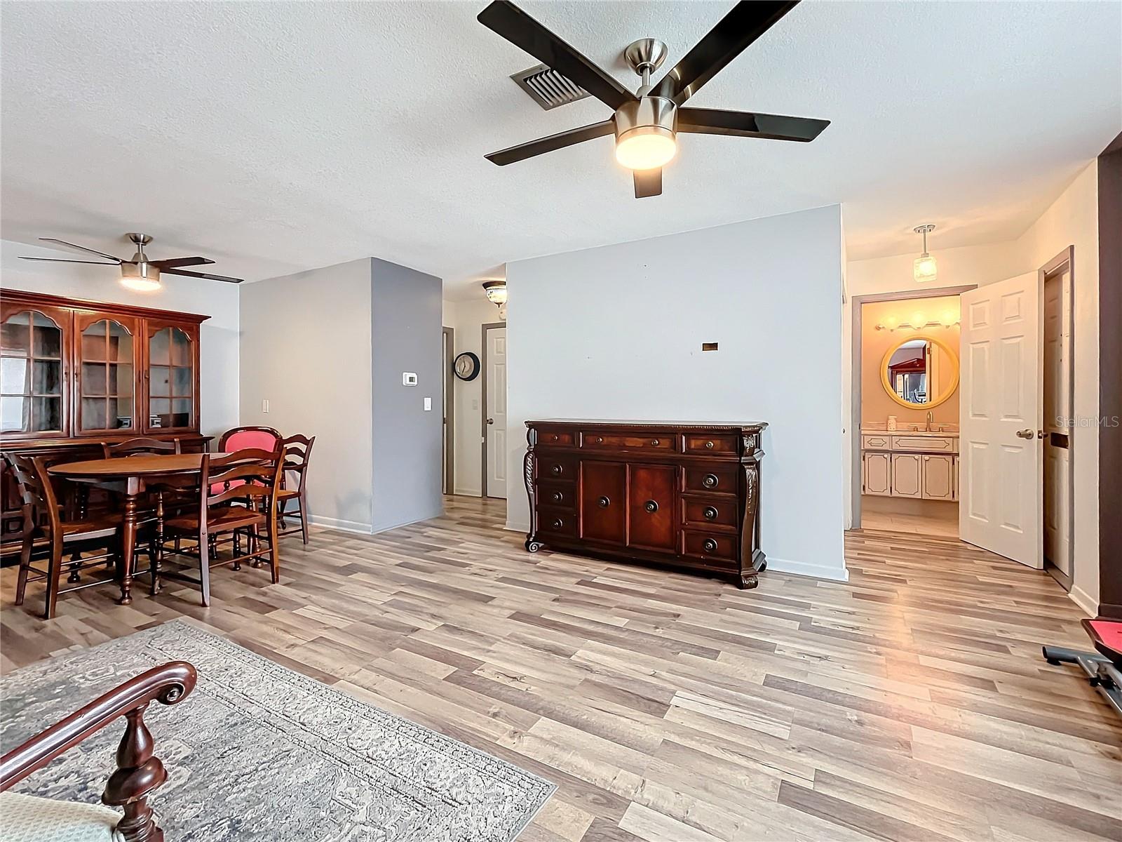 8330 VENDOME BLVD N, PINELLAS PARK, FL — photo 7