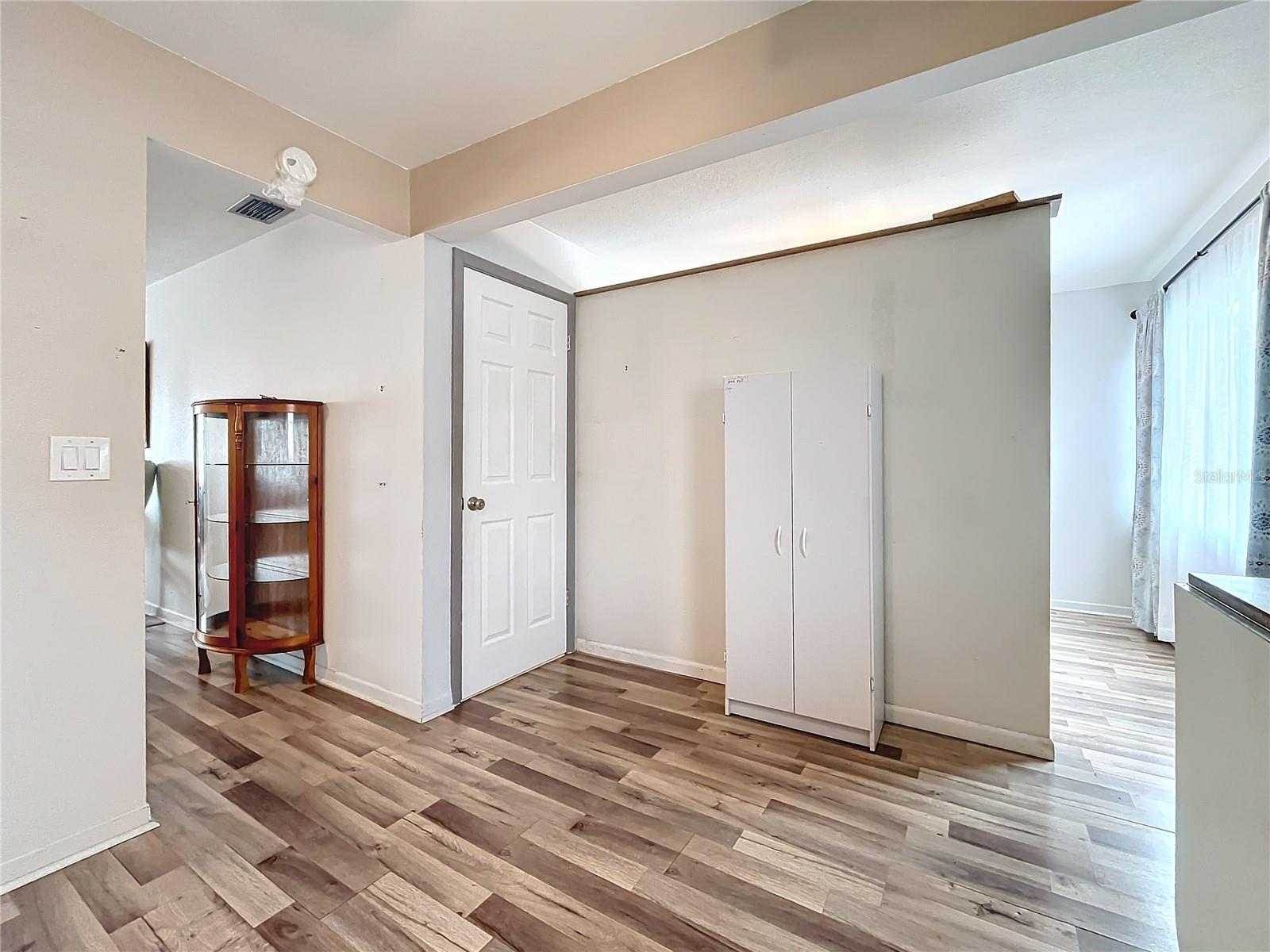 8330 VENDOME BLVD N, PINELLAS PARK, FL — photo 17