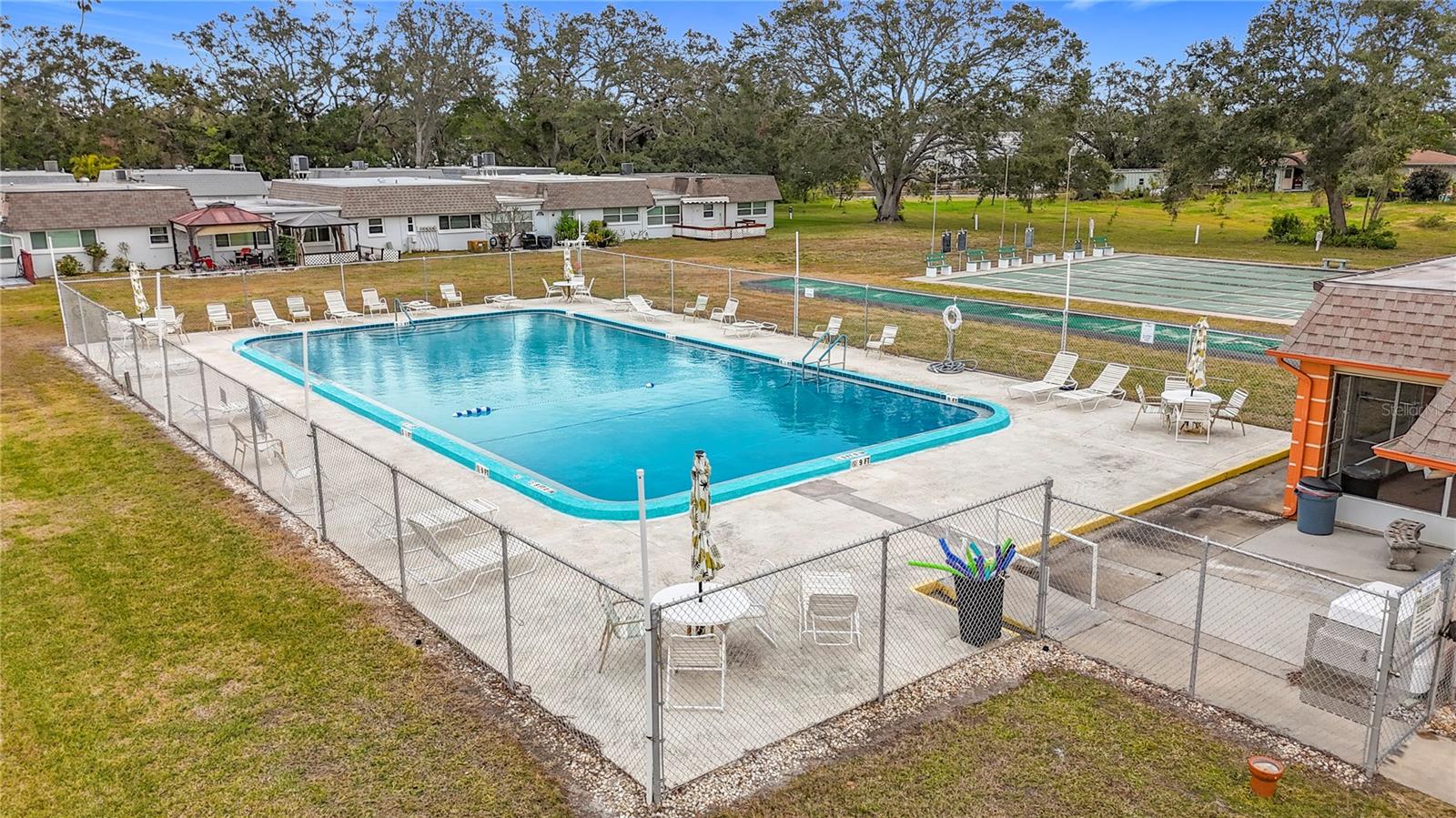 8330 VENDOME BLVD N, PINELLAS PARK, FL — photo 47