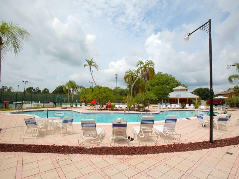 352 CARIBBEAN DR #Front, DAVENPORT, FL — photo 9