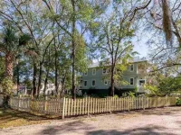 204 VIRGINIA AVE — photo 41
