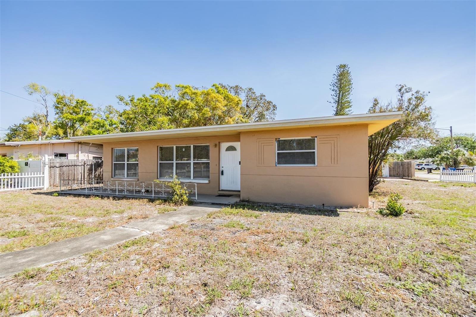 5130 DR MARTIN LUTHER KING JR ST S, ST PETERSBURG, FL — photo 2