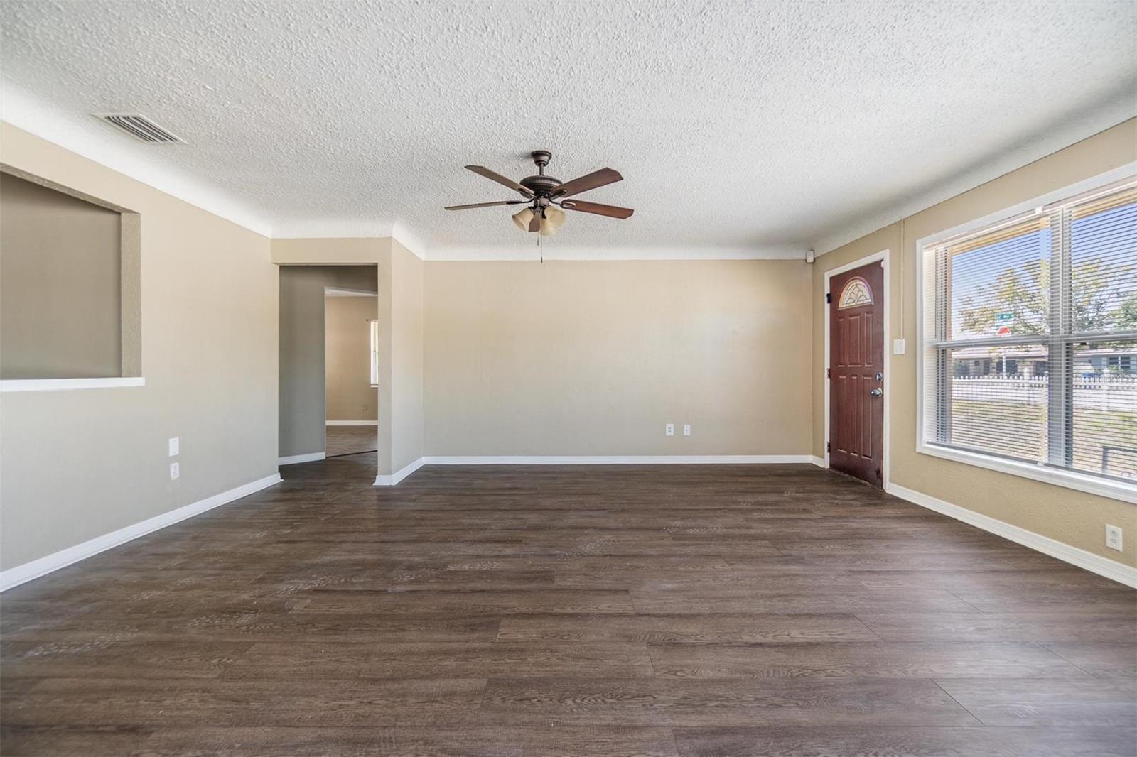 5130 DR MARTIN LUTHER KING JR ST S, ST PETERSBURG, FL — photo 10