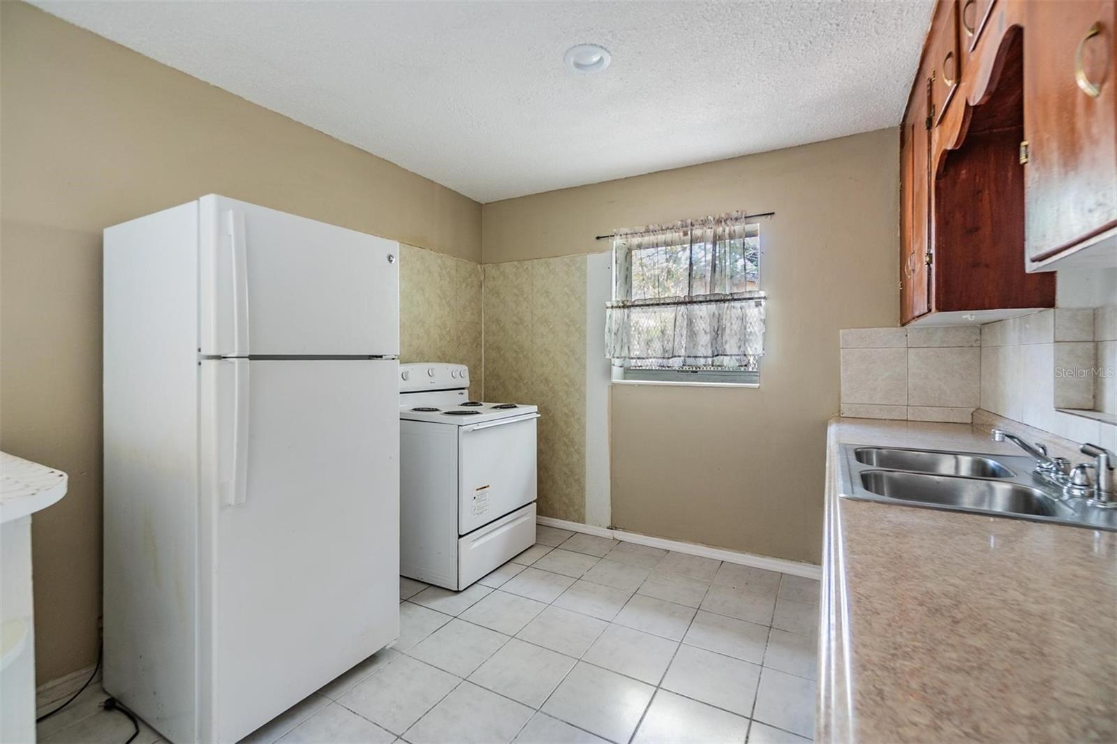 5130 DR MARTIN LUTHER KING JR ST S, ST PETERSBURG, FL — photo 14