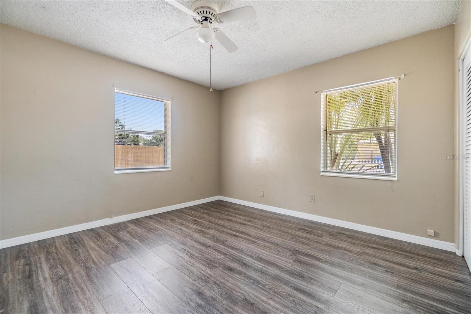 5130 DR MARTIN LUTHER KING JR ST S, ST PETERSBURG, FL — photo 16
