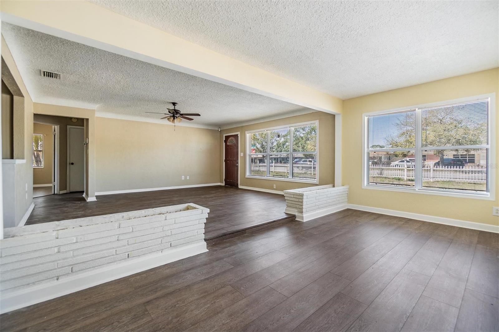 5130 DR MARTIN LUTHER KING JR ST S, ST PETERSBURG, FL — photo 11