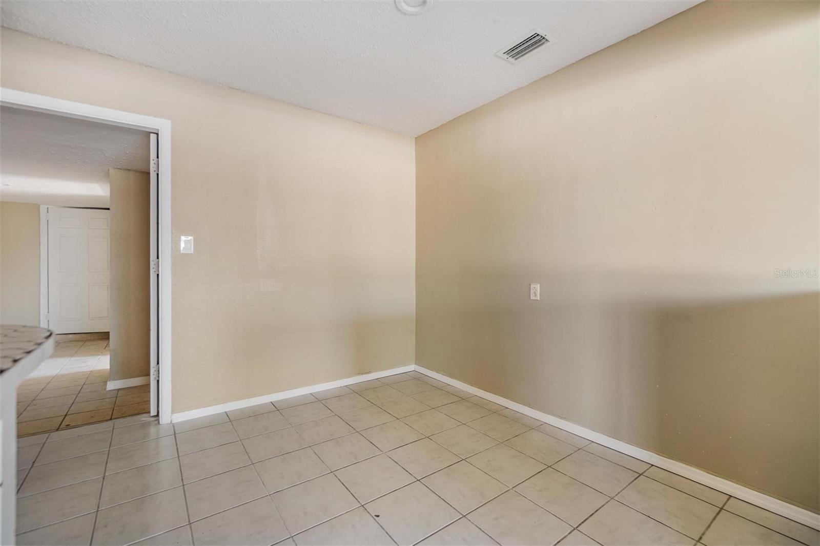 5130 DR MARTIN LUTHER KING JR ST S, ST PETERSBURG, FL — photo 21