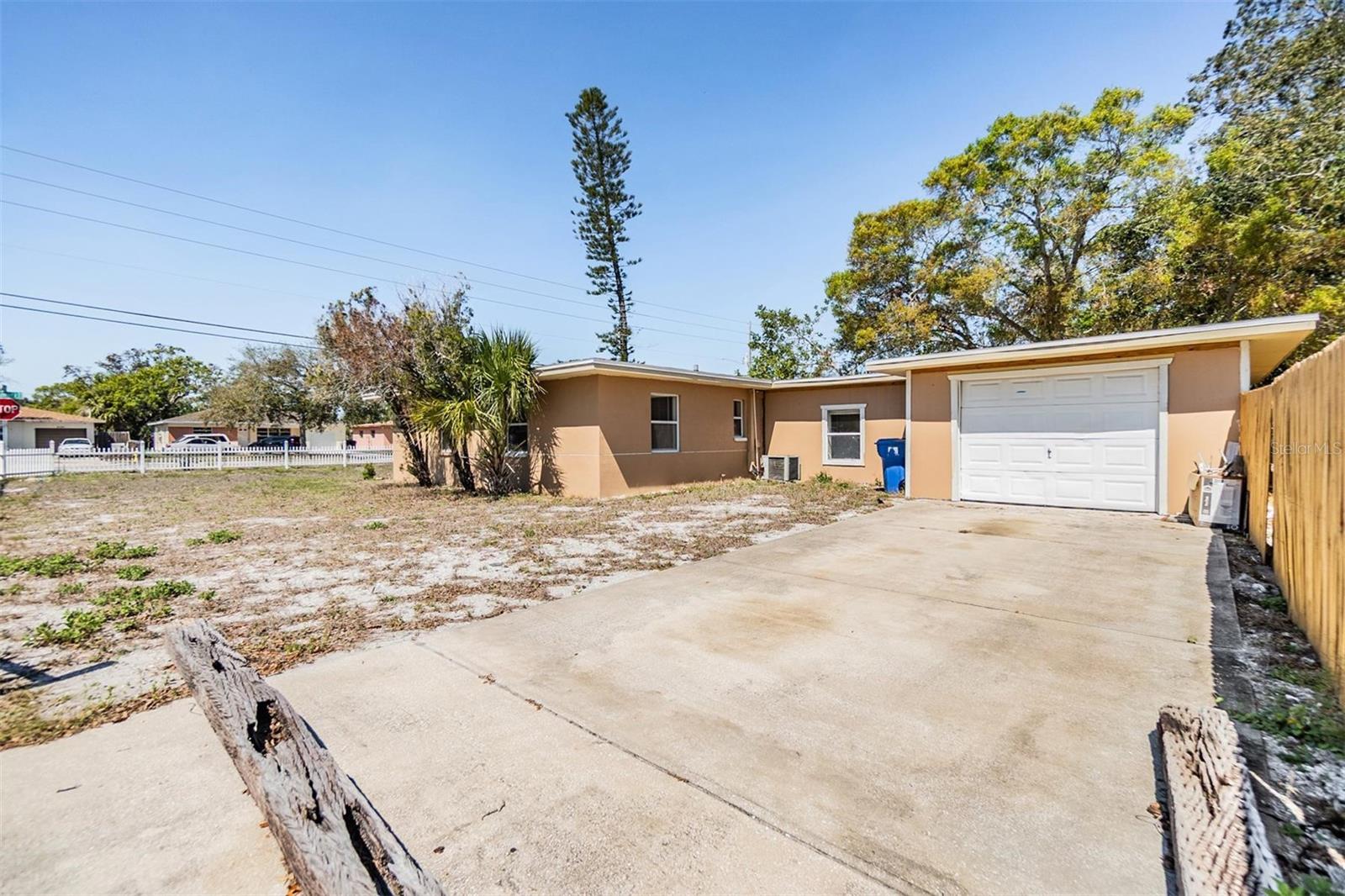 5130 DR MARTIN LUTHER KING JR ST S, ST PETERSBURG, FL — photo 30