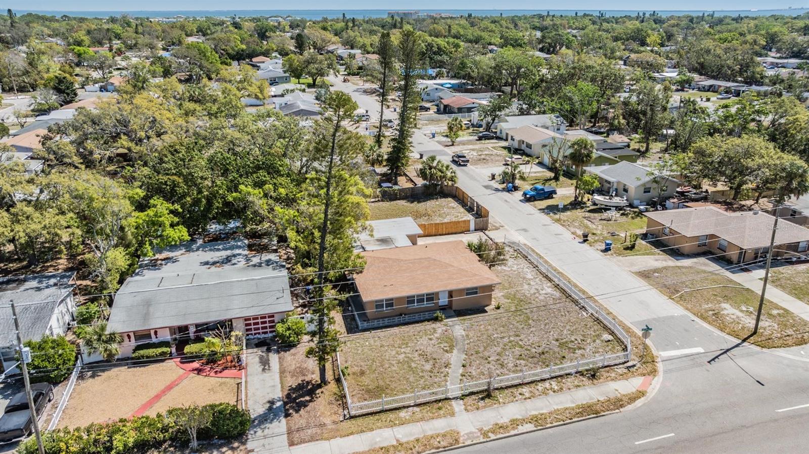 5130 DR MARTIN LUTHER KING JR ST S, ST PETERSBURG, FL — photo 33