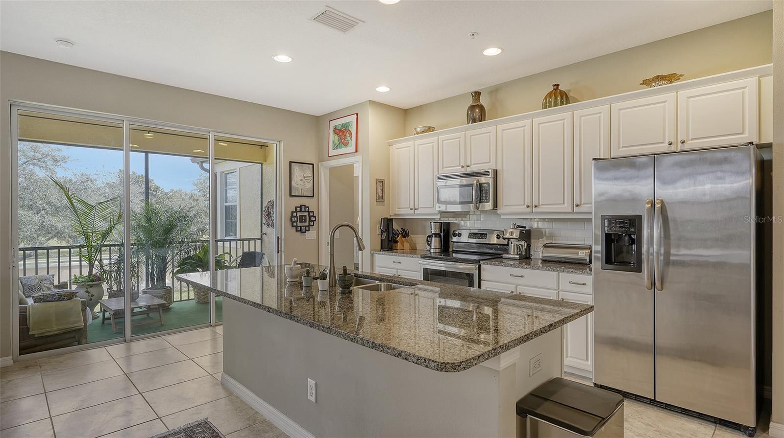 8115 MIRAMAR WAY #202, LAKEWOOD RANCH, FL — photo 11
