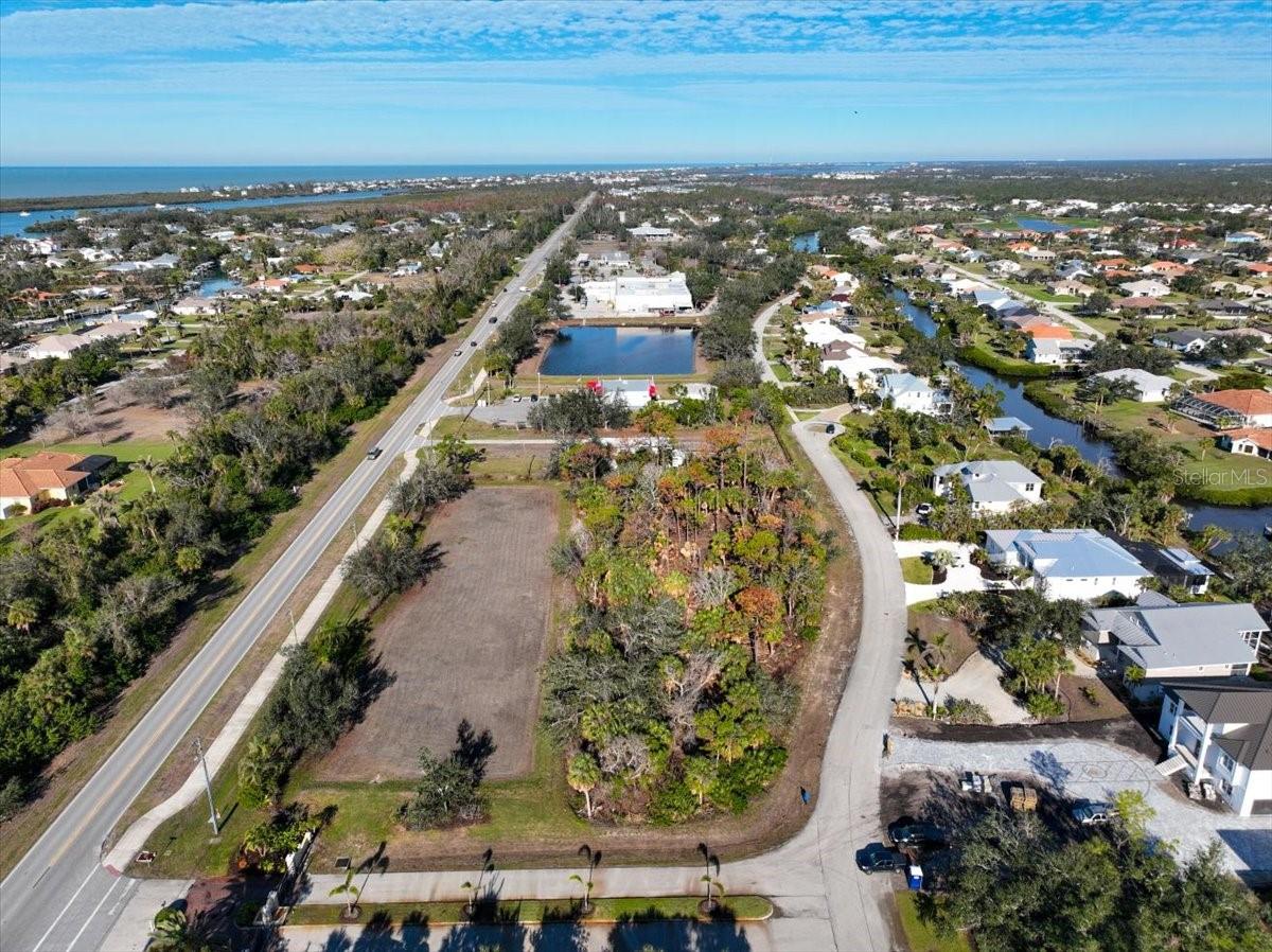 10081 CREEKSIDE DR, PLACIDA, FL — photo 11
