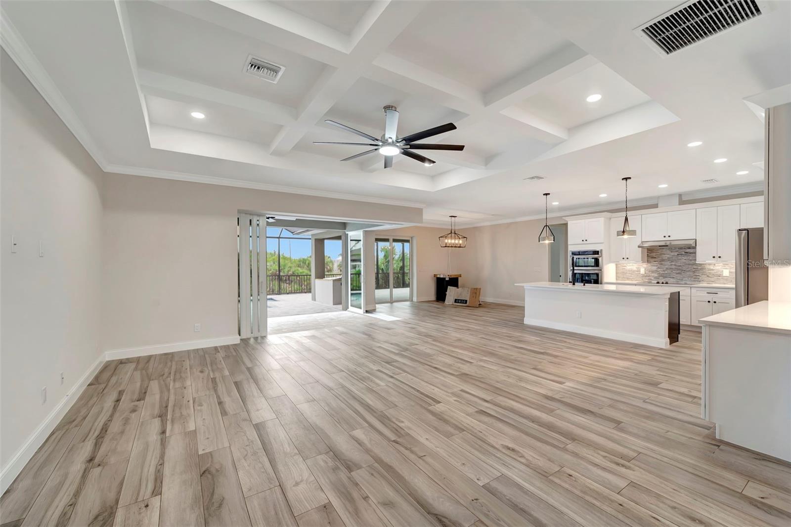 10508 MCALESTER CIR, PORT CHARLOTTE, FL — photo 7